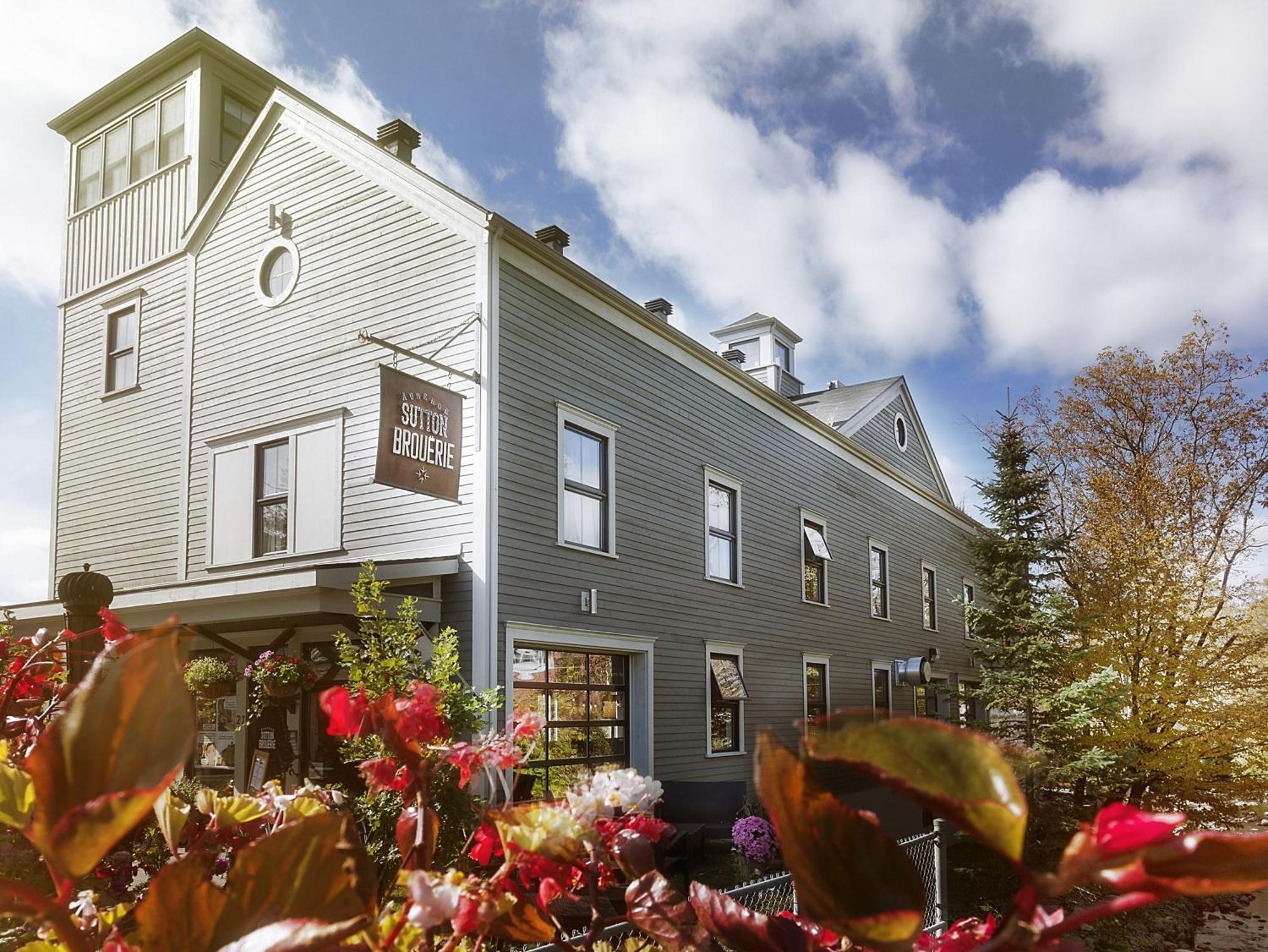 Auberge Sutton Brouerie Екстериор снимка